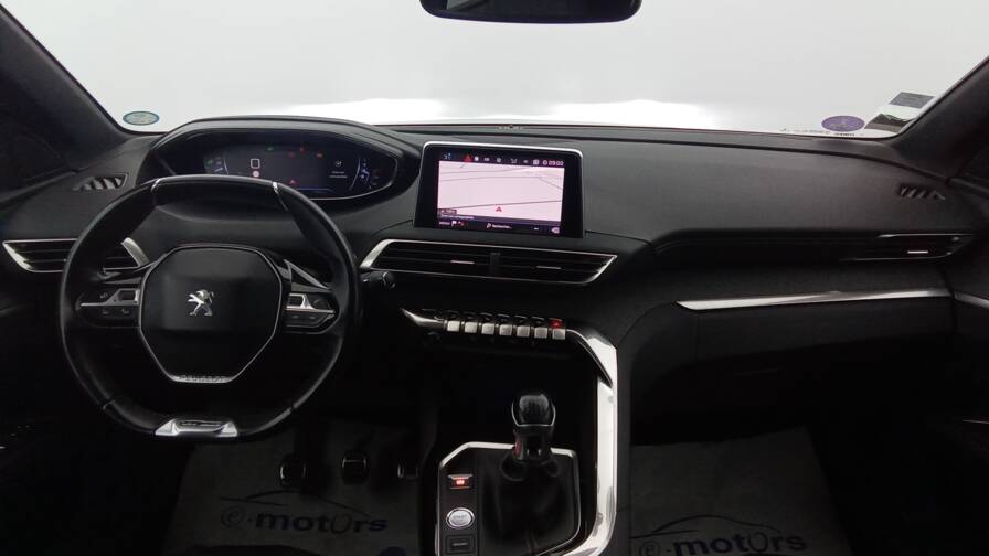 Mandataire Automobile occasion, recherche de Peugeot 5008-1-2-puretech-130ch-bvm6-gt-line - E-Motors