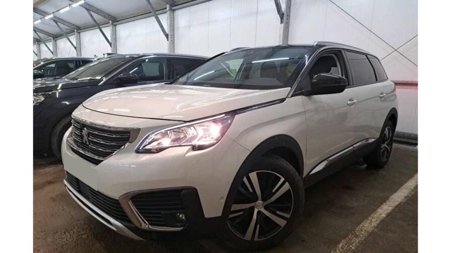 Avis-mandataire-auto-Emotors-Peugeot-5008-Puretech-130-eat8-allure-plus-cam-ra360-plus-park-assist.