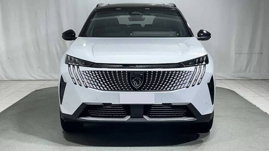 Mandataire Automobile neuf, recherche de Peugeot 5008-plug-in-hybrid-195-e-dcs7-gt - E-Motors