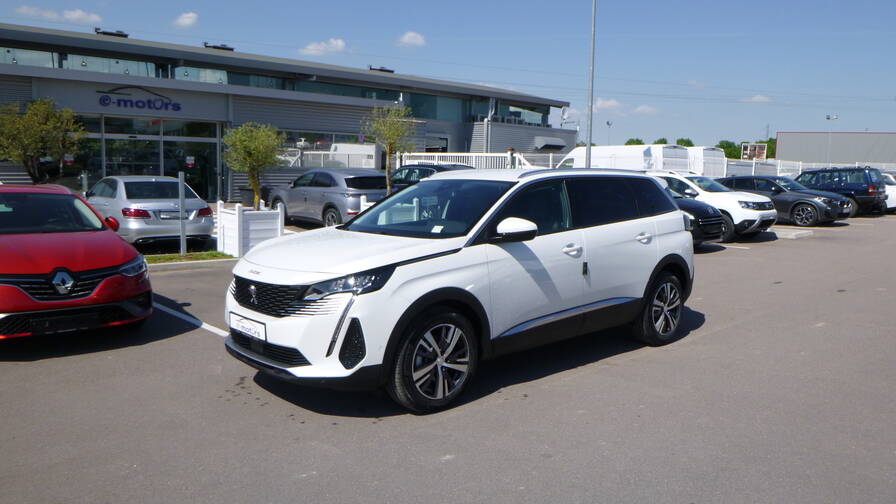 Mandataire Automobile neuf, recherche de Peugeot 5008-active-pack-puretech-130-ss-eat8 - E-Motors