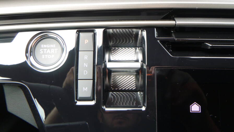 Mandataire Automobile neuf, recherche de Peugeot 5008-hybrid-145-e-dcs6-gt-plus-pack-360 - E-Motors