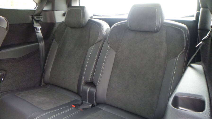 Mandataire Automobile neuf, recherche de Peugeot 5008-hybrid-145-e-dcs6-gt-plus-pack-360 - E-Motors