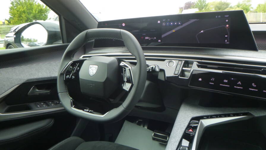 Mandataire Automobile neuf, recherche de Peugeot 5008-hybrid-145-e-dcs6-gt-plus-pack-360 - E-Motors