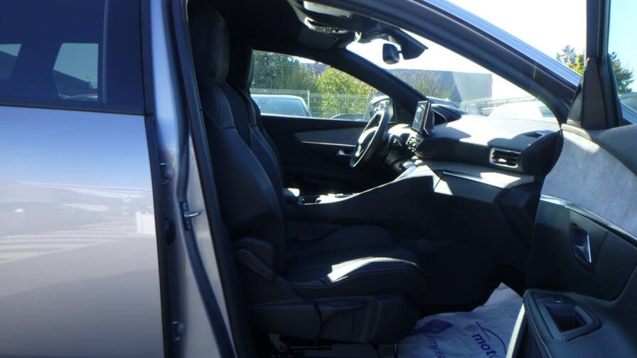 Mandataire Automobile neuf, recherche de Peugeot 5008-bluehdi-130-eat8-allure-pack-grip-control - E-Motors