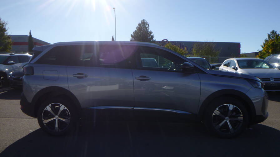 Mandataire Automobile neuf, recherche de Peugeot 5008-bluehdi-130-eat8-allure-pack-grip-control - E-Motors