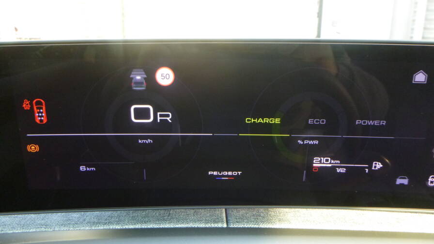 Mandataire Automobile neuf, recherche de Peugeot 5008-hybrid-145-e-dcs6-gt-plus-toit-ouvrant-plus-pack-360 - E-Motors