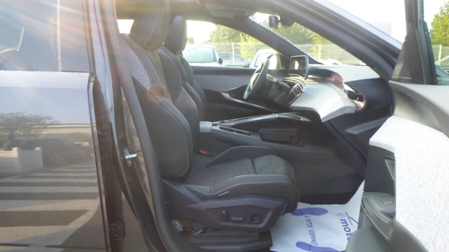 Mandataire Automobile neuf, recherche de Peugeot 5008-hybrid-145-e-dcs6-gt-plus-toit-ouvrant-plus-pack-360 - E-Motors