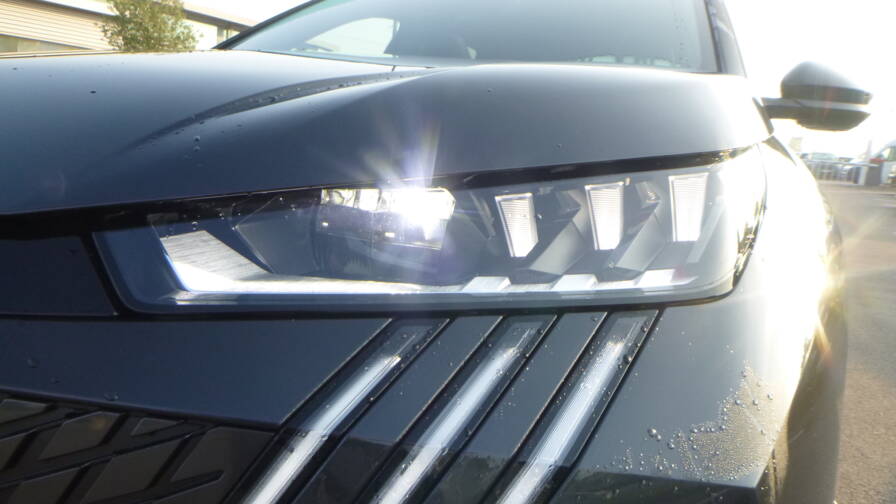 Mandataire Automobile neuf, recherche de Peugeot 5008-hybrid-145-e-dcs6-gt-plus-toit-ouvrant-plus-pack-360 - E-Motors