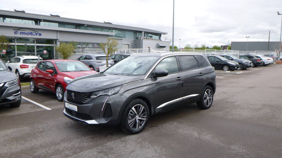 Avis-mandataire-auto-Emotors-Peugeot-5008-Puretech-130-eat8-allure-pack-plus-cam.