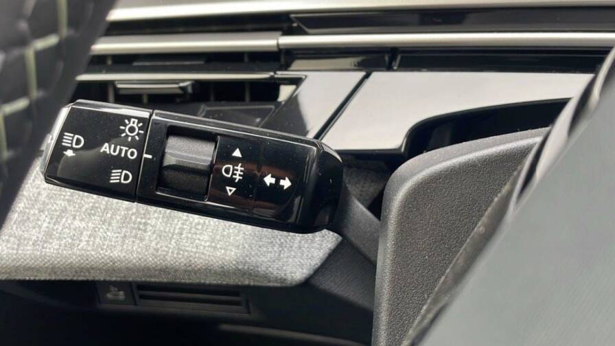 Mandataire Automobile neuf, recherche de Peugeot 5008-hybrid-136ch-e-dcs6-gt - E-Motors