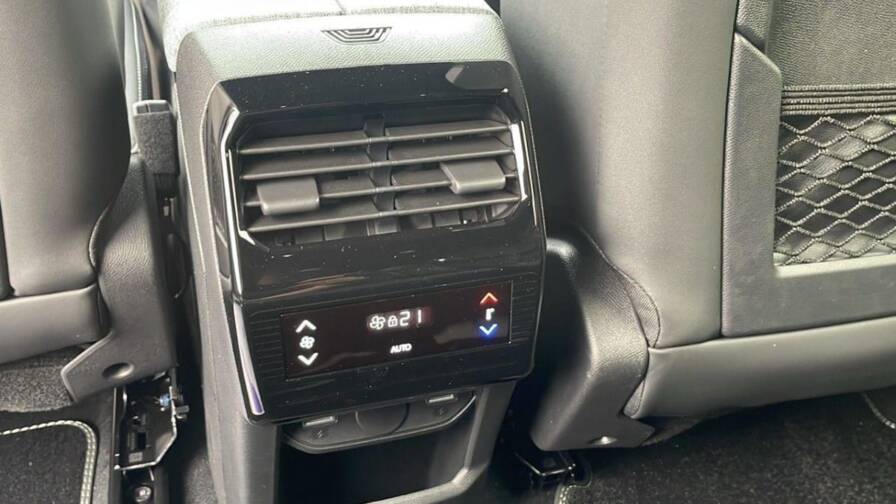 Mandataire Automobile neuf, recherche de Peugeot 5008-hybrid-136ch-e-dcs6-gt - E-Motors