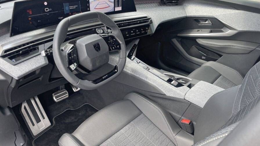 Mandataire Automobile neuf, recherche de Peugeot 5008-hybrid-136ch-e-dcs6-gt - E-Motors