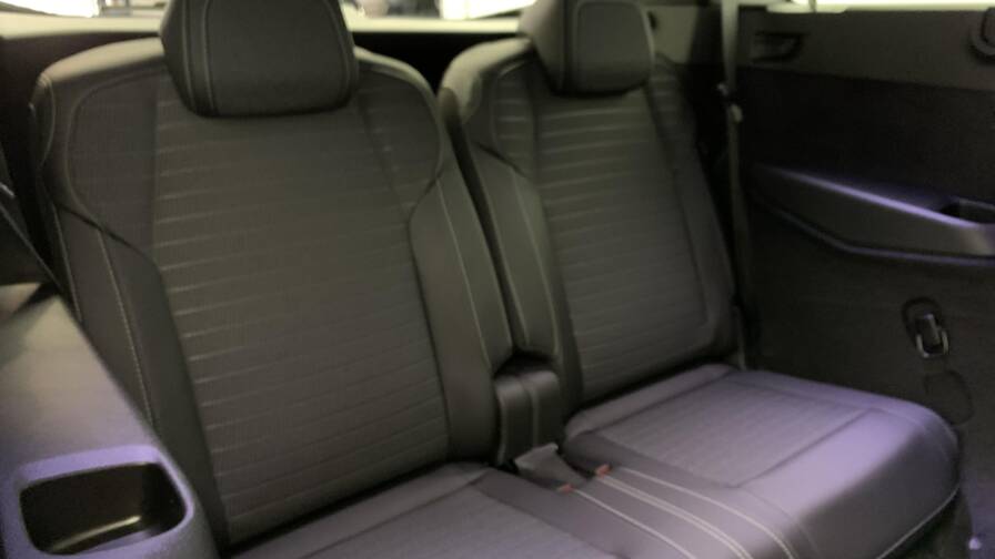 Mandataire Automobile neuf, recherche de Peugeot 5008-hybrid-145-e-dcs6-gt - E-Motors