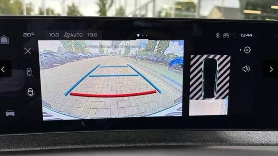 Mandataire Automobile neuf, recherche de Peugeot 5008-hybrid-145-e-dcs6-gt - E-Motors