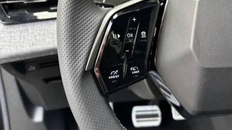 Mandataire Automobile neuf, recherche de Peugeot 5008-hybrid-145-e-dcs6-gt - E-Motors