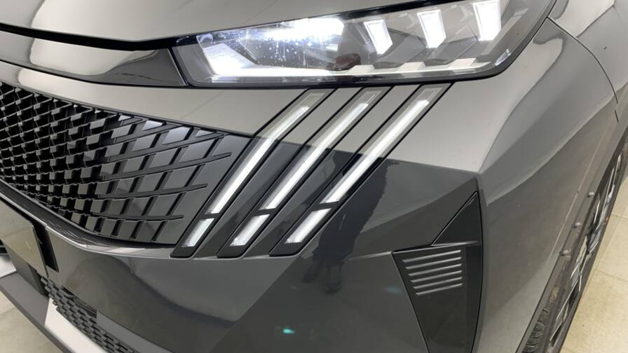 Mandataire Automobile neuf, recherche de Peugeot 5008-hybrid-145-e-dcs6-gt - E-Motors