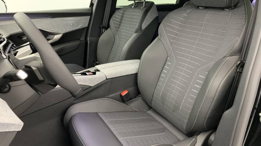 Mandataire Automobile neuf, recherche de Peugeot 5008-hybrid-145-e-dcs6-gt - E-Motors