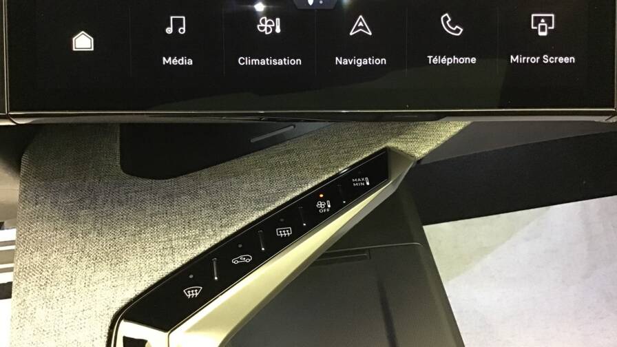 Mandataire Automobile occasion, recherche de Peugeot 5008-hybrid-145-e-dcs6-gt5-portes-vp-essence-sans-plomb032025 - E-Motors