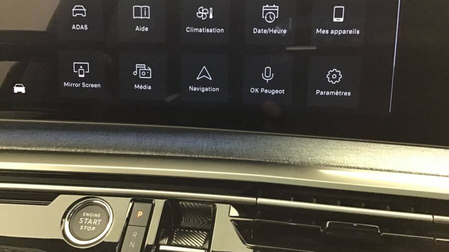 Mandataire Automobile occasion, recherche de Peugeot 5008-hybrid-145-e-dcs6-gt5-portes-vp-essence-sans-plomb032025 - E-Motors