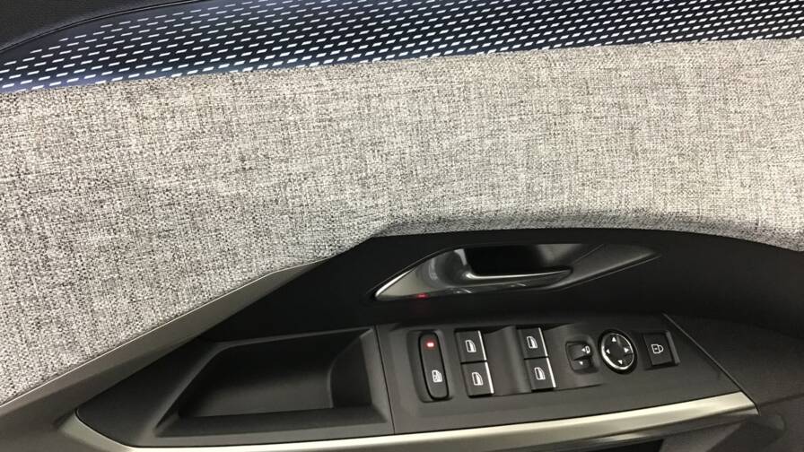 Mandataire Automobile occasion, recherche de Peugeot 5008-hybrid-145-e-dcs6-gt5-portes-vp-essence-sans-plomb032025 - E-Motors