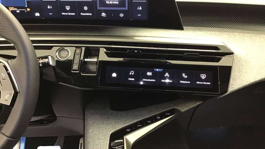 Mandataire Automobile occasion, recherche de Peugeot 5008-hybrid-145-e-dcs6-gt5-portes-vp-essence-sans-plomb032025 - E-Motors