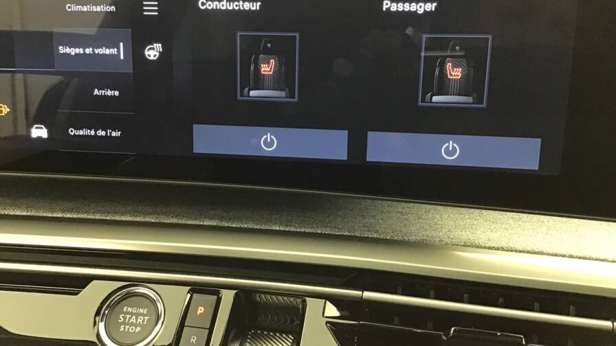 Mandataire Automobile occasion, recherche de Peugeot 5008-hybrid-145-e-dcs6-gt5-portes-vp-essence-sans-plomb032025 - E-Motors