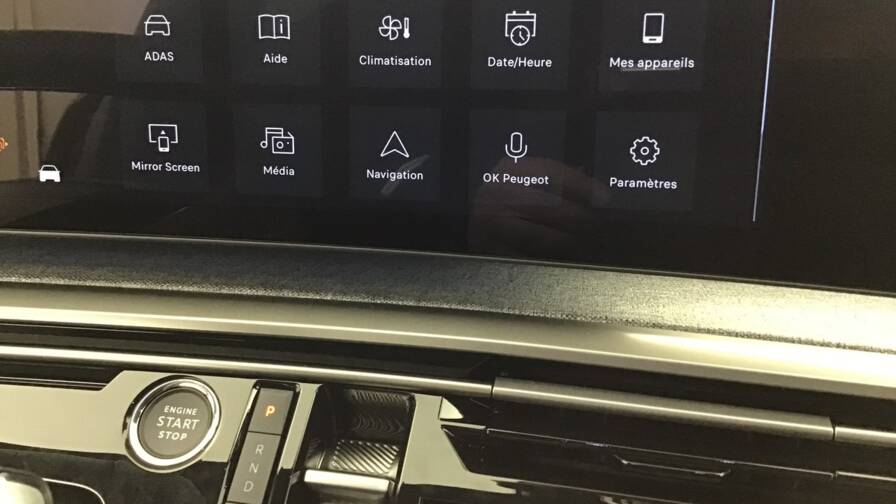 Mandataire Automobile occasion, recherche de Peugeot 5008-hybrid-145-e-dcs6-gt5-portes-vp-essence-sans-plomb032025 - E-Motors