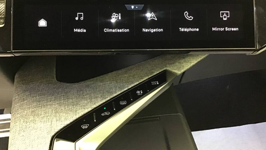 Mandataire Automobile occasion, recherche de Peugeot 5008-hybrid-145-e-dcs6-gt5-portes-vp-essence-sans-plomb032025 - E-Motors