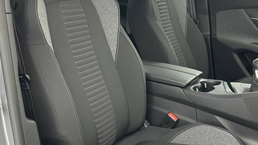 Mandataire Automobile occasion, recherche de Peugeot 5008-iii-1-2-puretech-130ch-active-pack - E-Motors