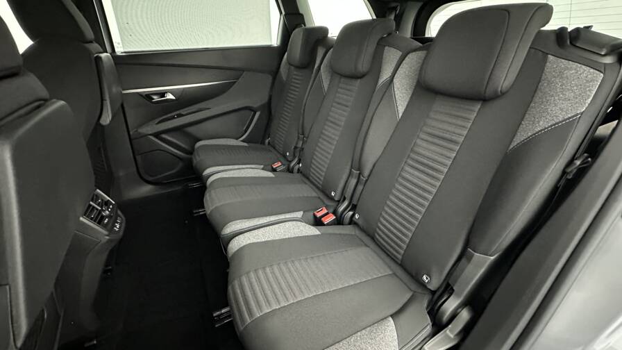 Mandataire Automobile occasion, recherche de Peugeot 5008-iii-1-2-puretech-130ch-active-pack - E-Motors