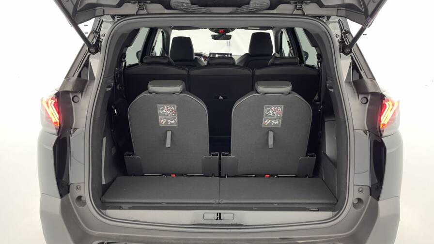 Mandataire Automobile neuf, recherche de Peugeot 5008-iii-1-2-puretech-130ch-gt-eat8 - E-Motors