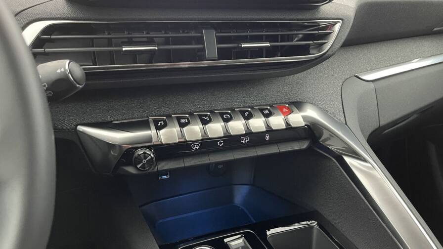 Mandataire Automobile occasion, recherche de Peugeot 5008-iii-1-5-bluehdi-130ch-allure-pack-eat8 - E-Motors