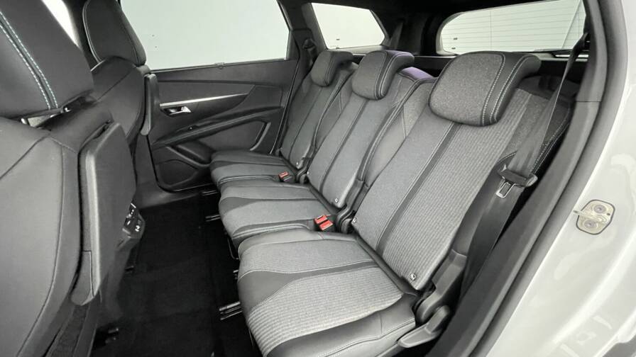 Mandataire Automobile occasion, recherche de Peugeot 5008-iii-1-5-bluehdi-130ch-allure-pack-eat8 - E-Motors