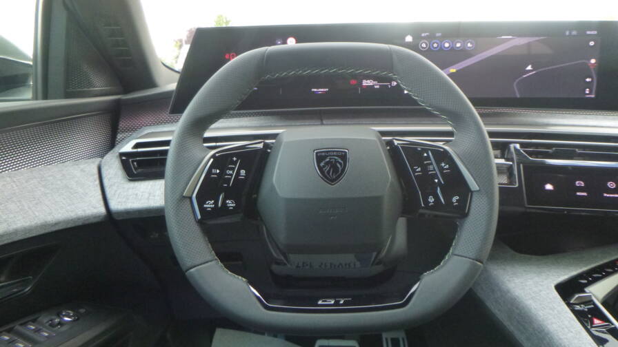 Mandataire Automobile neuf, recherche de Peugeot 5008-hybrid-145-e-dcs6-gt-plus-pack-360 - E-Motors