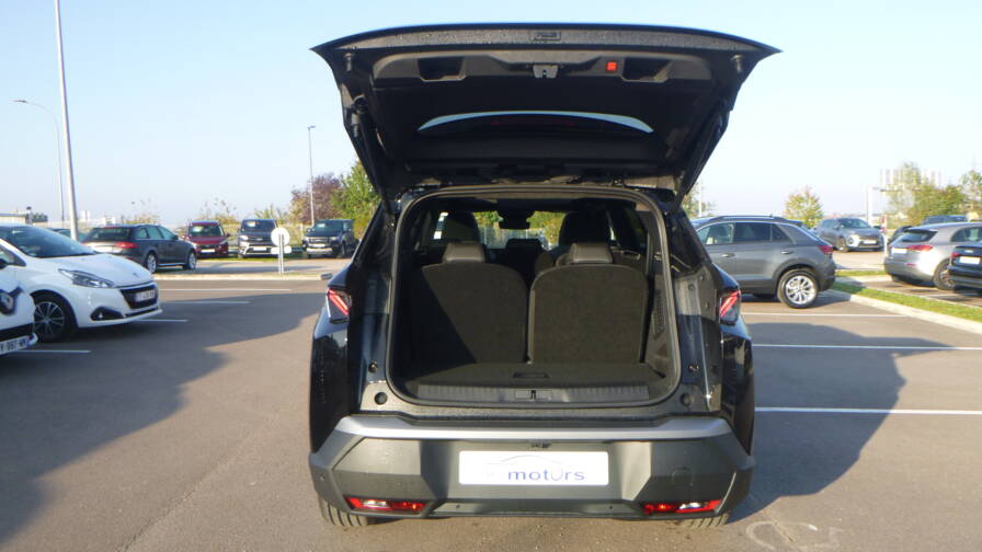 Mandataire Automobile neuf, recherche de Peugeot 5008-hybrid-145-e-dcs6-gt-plus-toit-ouvrant-plus-pack-360 - E-Motors