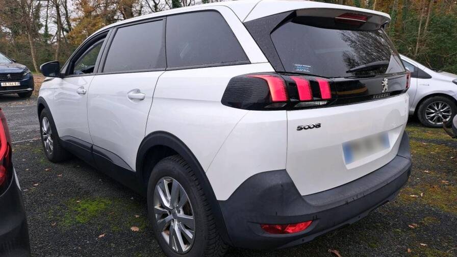 Mandataire Automobile occasion, recherche de Peugeot 5008-puretech-130-bvm6-active-plus-pack-city - E-Motors