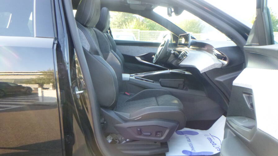 Mandataire Automobile neuf, recherche de Peugeot 5008-hybrid-145-e-dcs6-gt-plus-toit-ouvrant-plus-pack-360 - E-Motors