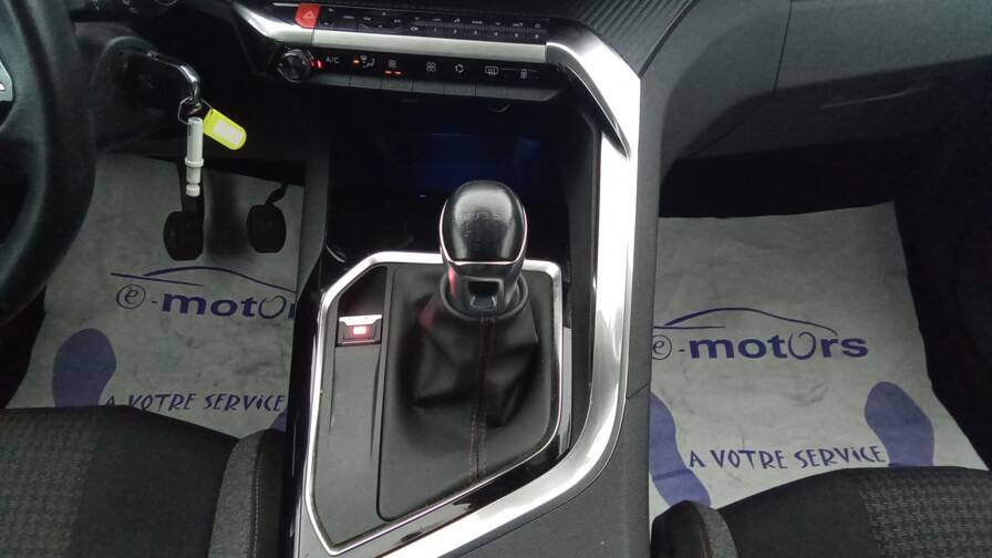 Mandataire Automobile occasion, recherche de Peugeot 5008-puretech-130-acces - E-Motors