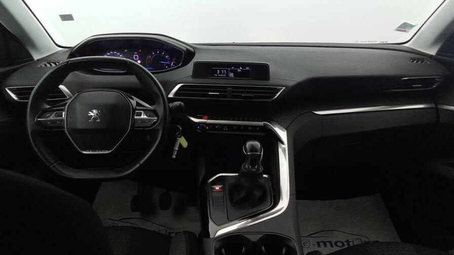 Mandataire Automobile occasion, recherche de Peugeot 5008-puretech-130-acces - E-Motors