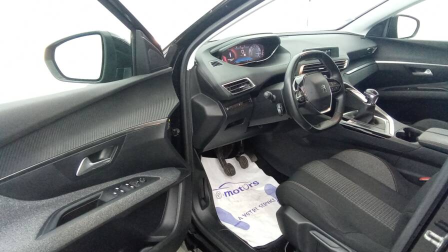 Mandataire Automobile occasion, recherche de Peugeot 5008-puretech-130-acces - E-Motors