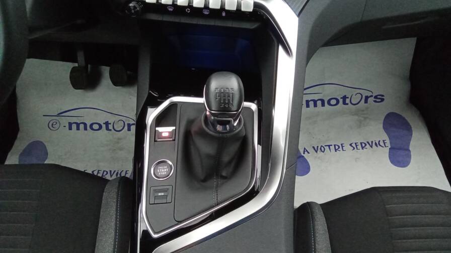 Mandataire Automobile occasion, recherche de Peugeot 5008-puretech-130-active-pack-plus-gps - E-Motors