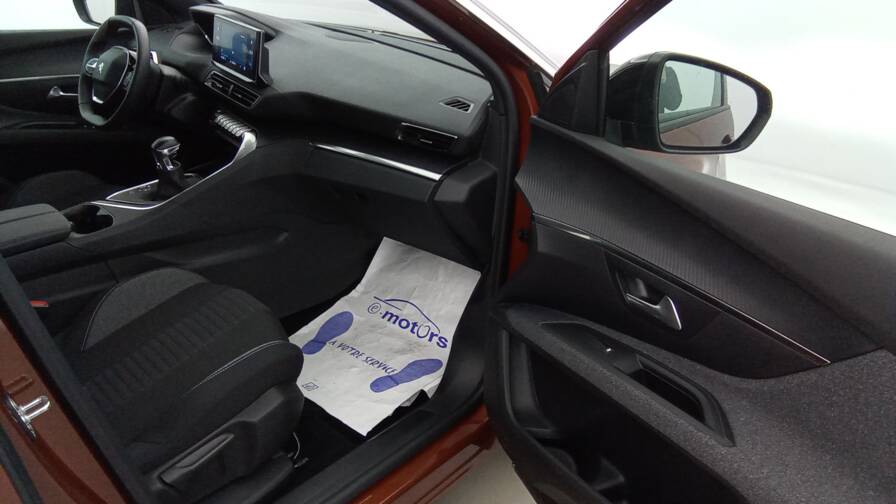 Mandataire Automobile occasion, recherche de Peugeot 5008-puretech-130-active-pack-plus-gps - E-Motors