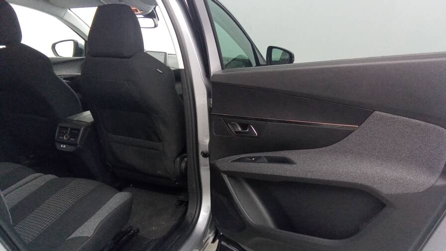 Mandataire Automobile occasion, recherche de Peugeot 5008-puretech-130-active-pdc-ar-av - E-Motors