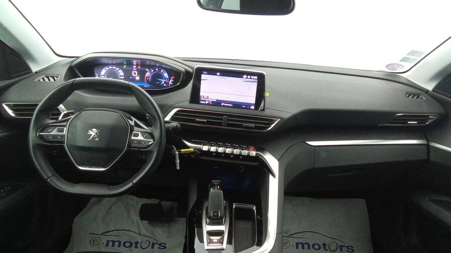 Mandataire Automobile occasion, recherche de Peugeot 5008-puretech-130-eat8-active-camera-pdc-ar-av - E-Motors