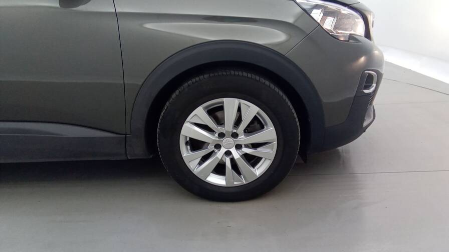 Mandataire Automobile occasion, recherche de Peugeot 5008-puretech-130-eat8-active-gps - E-Motors