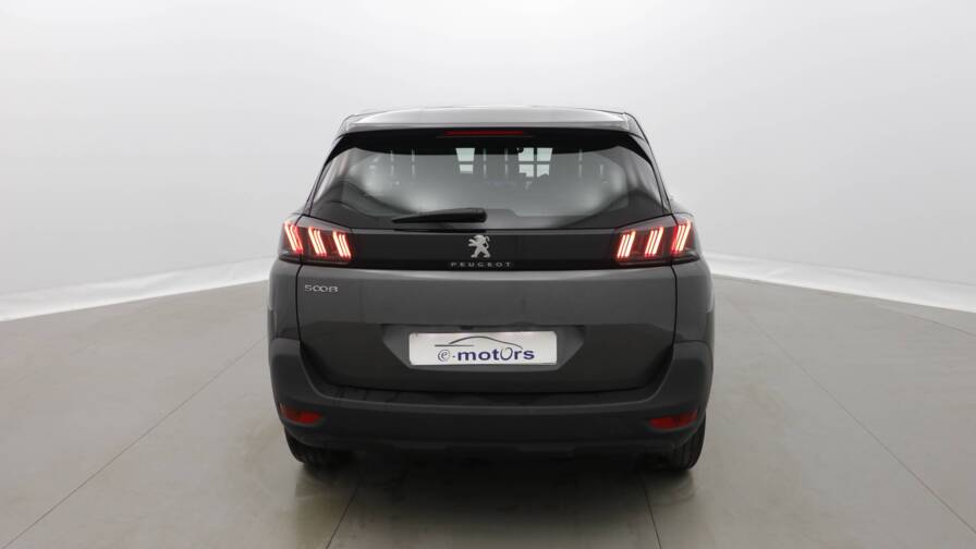 Mandataire Automobile occasion, recherche de Peugeot 5008-puretech-130-eat8-active-pack-plus-gps - E-Motors
