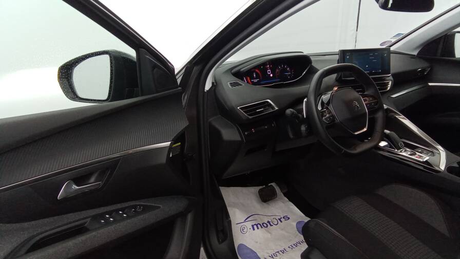Mandataire Automobile occasion, recherche de Peugeot 5008-puretech-130-eat8-active-pack-plus-gps - E-Motors