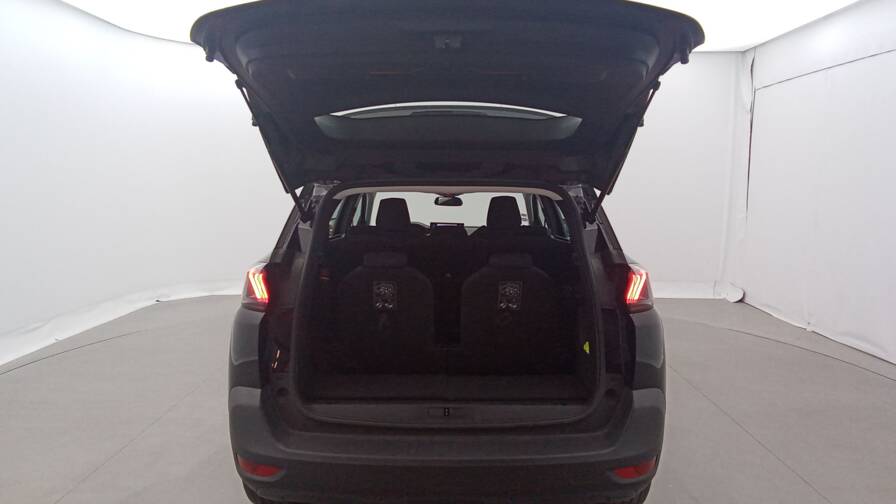 Mandataire Automobile occasion, recherche de Peugeot 5008-puretech-130-eat8-active-pack-plus-gps - E-Motors