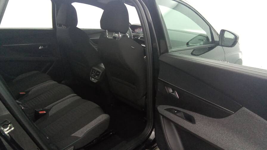 Mandataire Automobile occasion, recherche de Peugeot 5008-puretech-130-eat8-active-pack-plus-gps - E-Motors