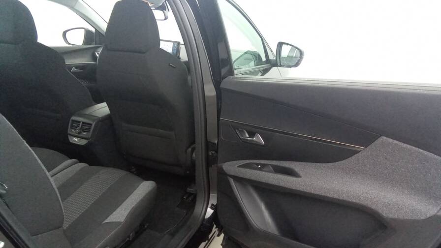 Mandataire Automobile occasion, recherche de Peugeot 5008-puretech-130-eat8-active-pack-plus-gps - E-Motors